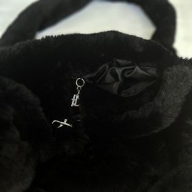 Divine Dog Carrier (Color Option: Caviar)